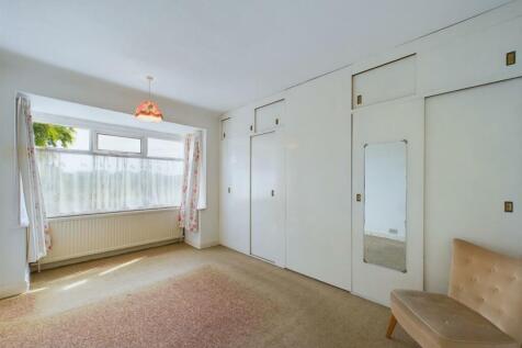 Bedroom: