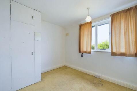 Bedroom: