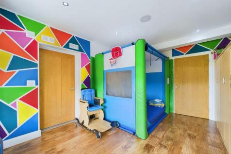 Bedroom: