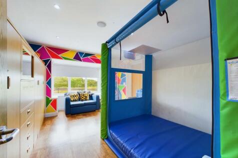 Bedroom: