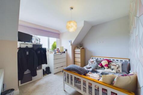 Bedroom:
