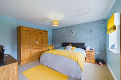 Bedroom: