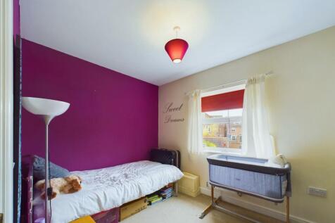 Bedroom: