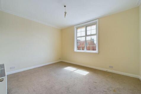 Bedroom: