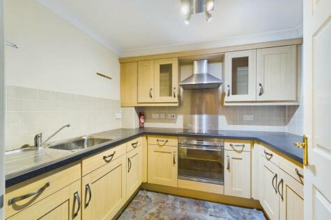 Kitchen:
