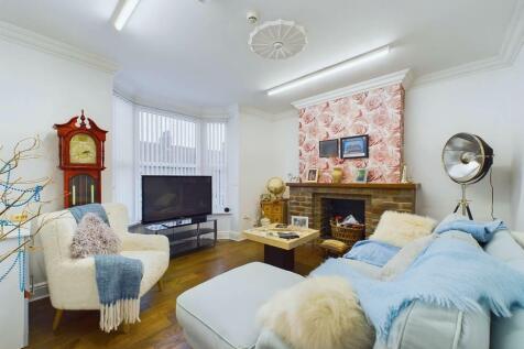 Lounge: