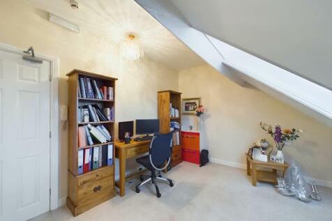 Bedroom: