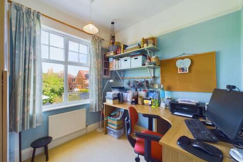 Bedroom: