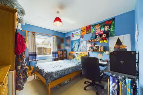 Bedroom: