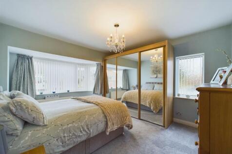 Bedroom: