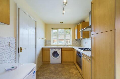 Kitchen: