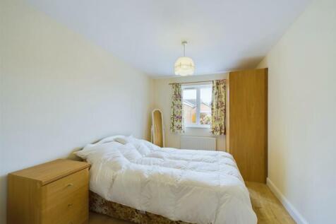 Bedroom: