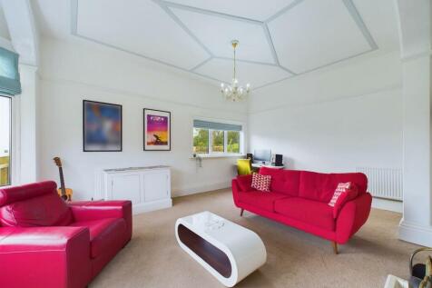 Lounge: