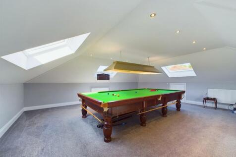 Games/living room: