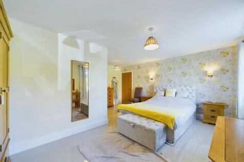 Bedroom: