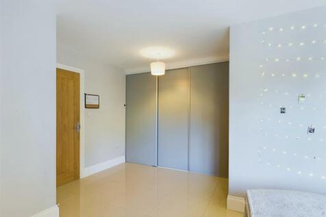 Bedroom: