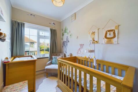 Bedroom: