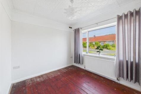 Bedroom:
