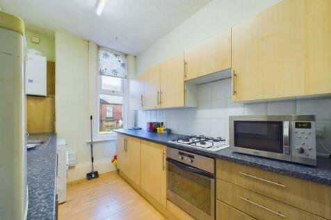 Kitchen: