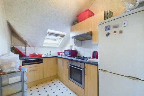 Kitchen: