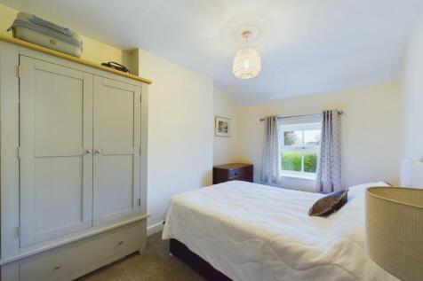 Bedroom: