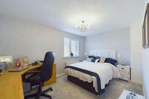 Bedroom: