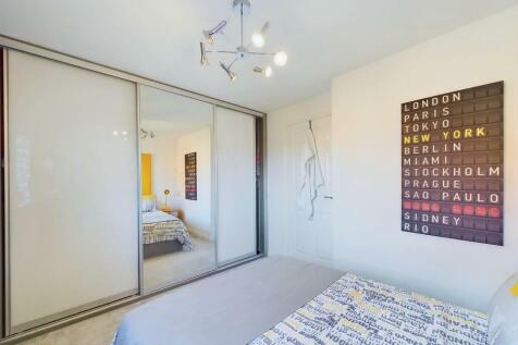 Bedroom: