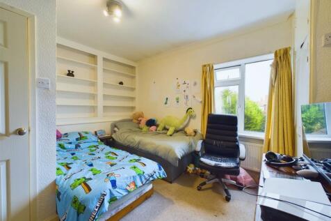 Bedroom: