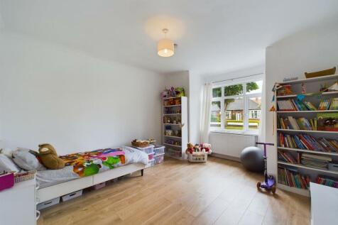 Bedroom: