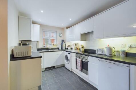 Kitchen: