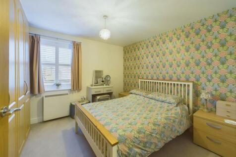 Bedroom: