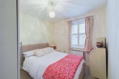 Bedroom: