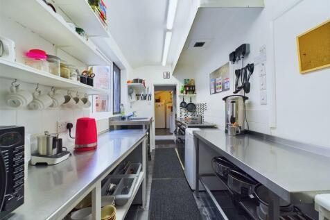 Kitchen: