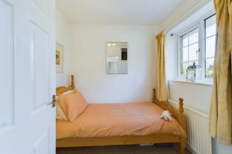 Bedroom: