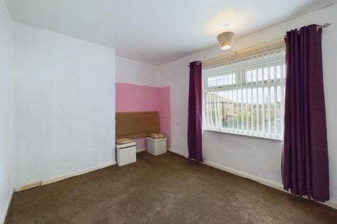 Bedroom: