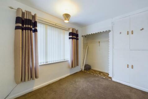 Bedroom: