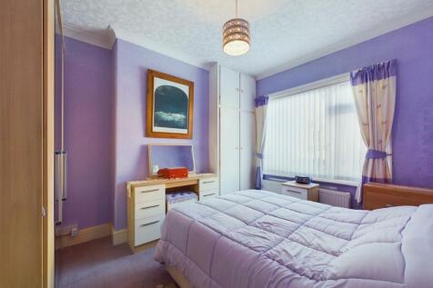 Bedroom: