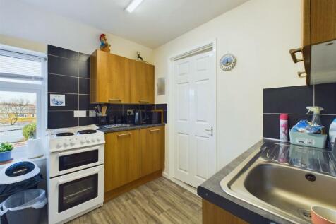 Kitchen: