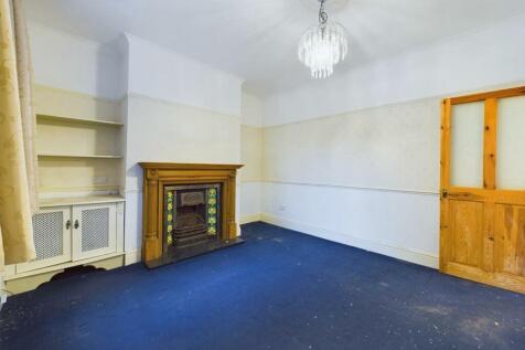 Dining Room:
