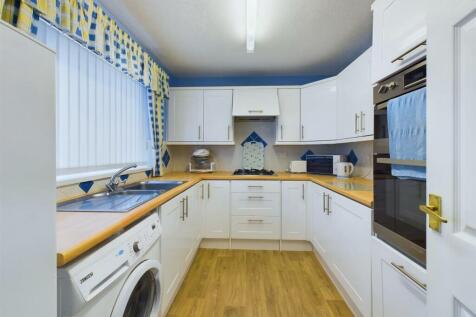Kitchen: