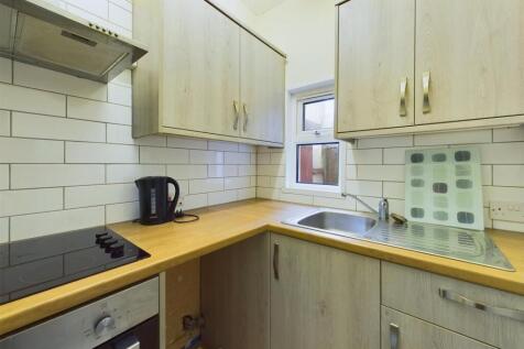 Kitchen: