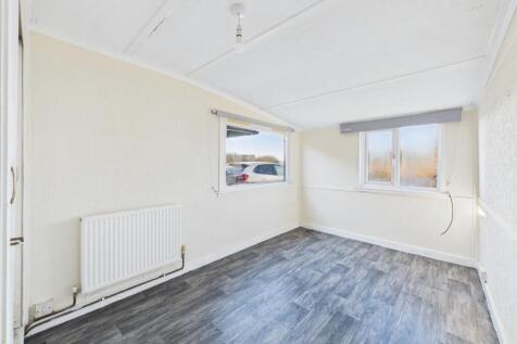 Bedroom: