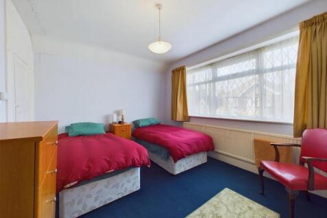 Bedroom: