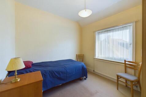 Bedroom: