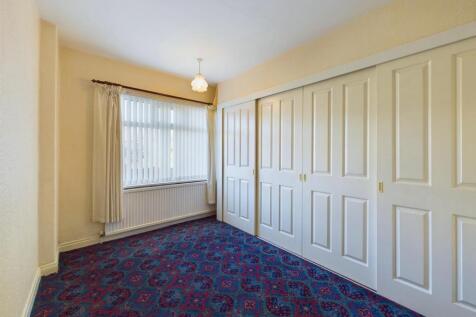 Bedroom: