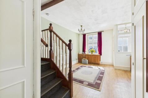 Reception room: