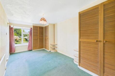 Bedroom: