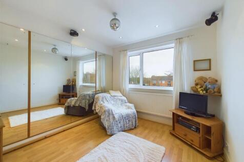 Bedroom: