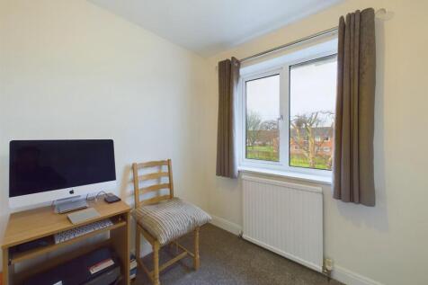 Bedroom: