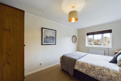 Bedroom: